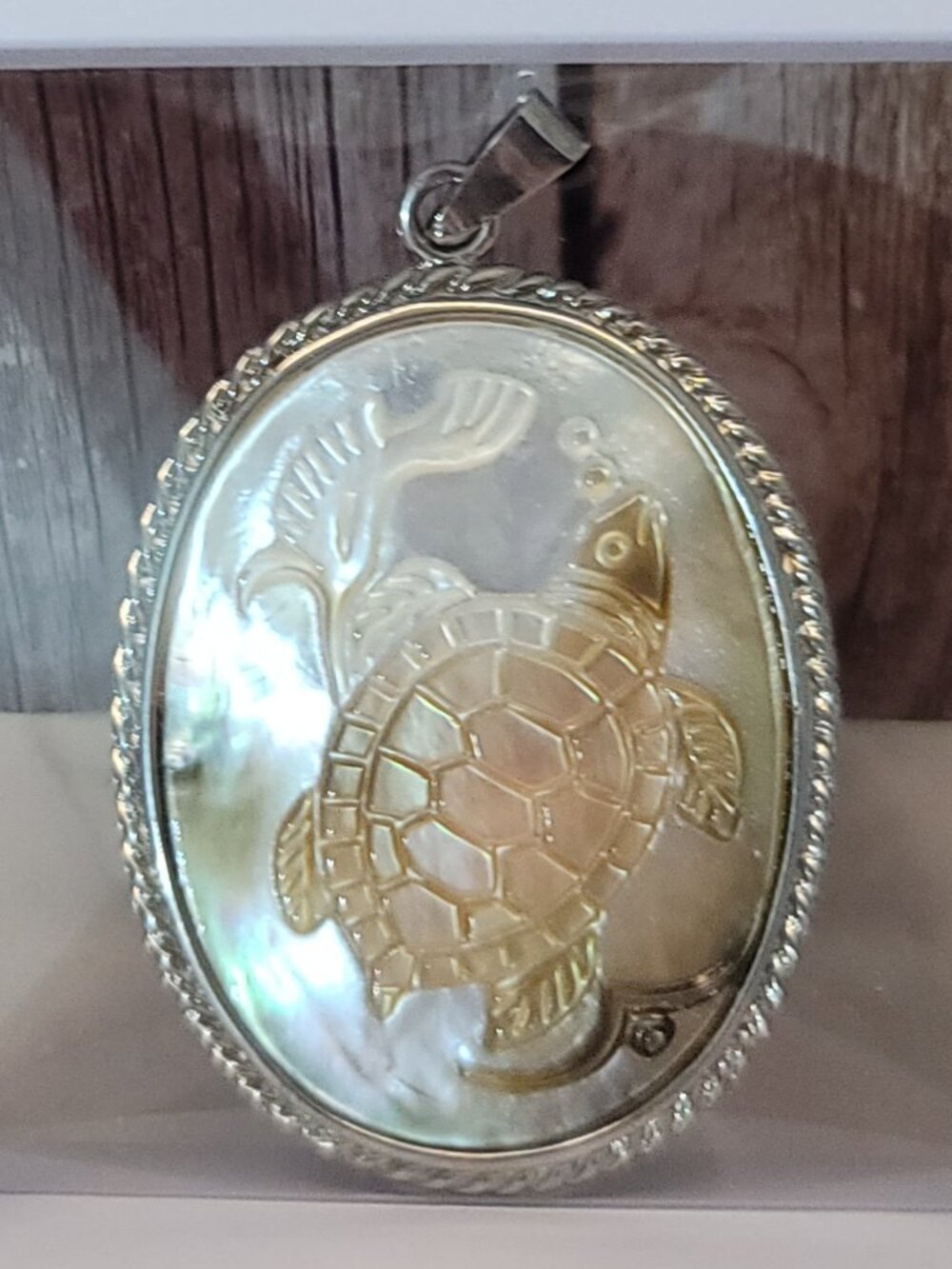 Hand Carved Sea Turtle Pendent - Picture 3 of 9